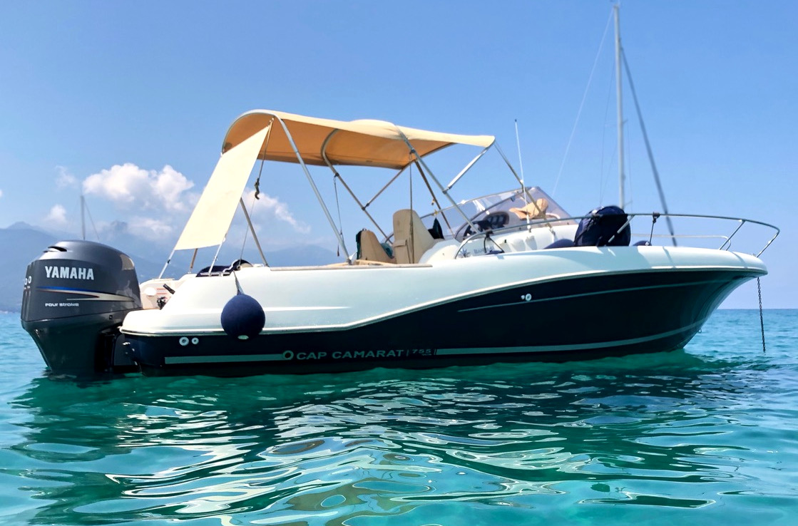 <<< VENDUTA >>>> Jeanneau Cap Camarat 755 + 2x 150Hp Yamaha - 2010<br><a href=dettaglio.aspx?Id=58 >VAI ALLA SCHEDA</a>
